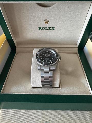 Rolex submariner in doos. beschikbaar voor biedingen