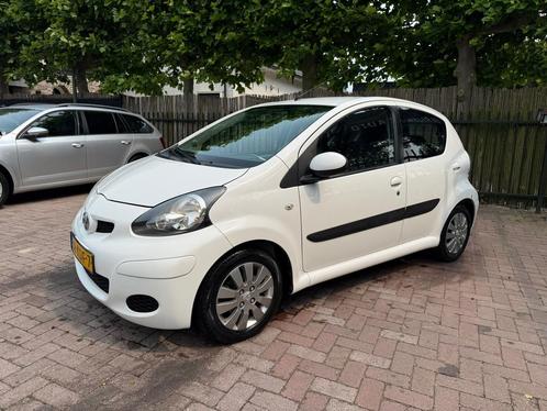 Toyota Aygo 1.0-12V Xcite White Airco 5drs NW Koppeling Grot, Auto's, Toyota, Te koop, Aygo, ABS, Airbags, Airconditioning, Centrale vergrendeling