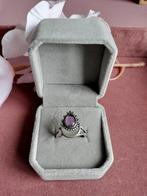 Sierlijke zilveren amethist ring te koop, Nieuw, Ophalen of Verzenden, 17 tot 18, Dame