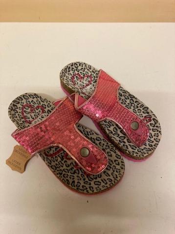 NIEUWE roze teenslippers 31 kaartje eraan  binnenzool leer beschikbaar voor biedingen