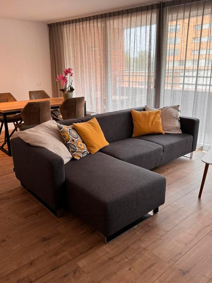 Goossens bank met chaise longue donkergrijs, Huis en Inrichting, Banken | Sofa's en Chaises Longues, Vierpersoons of meer, Ophalen