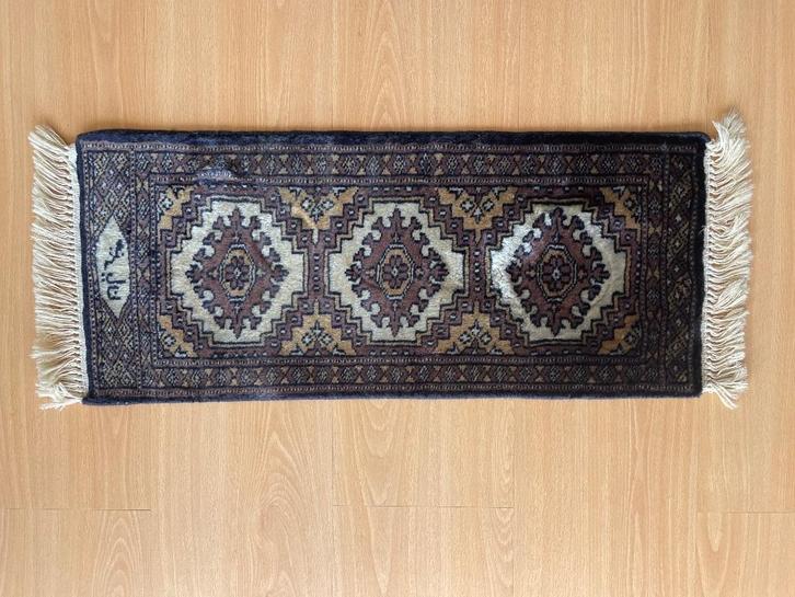 Oosters Kashmir Pakistan tapijtje of loper tafel of kastje, Huis en Inrichting, Stoffering | Tapijten en Kleden, Gebruikt, Minder dan 50 cm