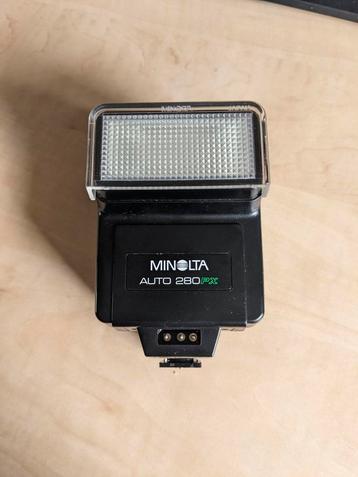 Minolta auto 280px flitser  beschikbaar voor biedingen