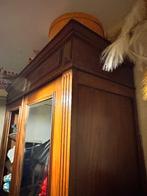 Antieke kast., Ophalen