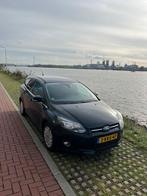 Ford Focus 1.6 Tdci 77KW Wagon 2013 Zwart, Auto's, Euro 5, Stof, 4 cilinders, Zwart