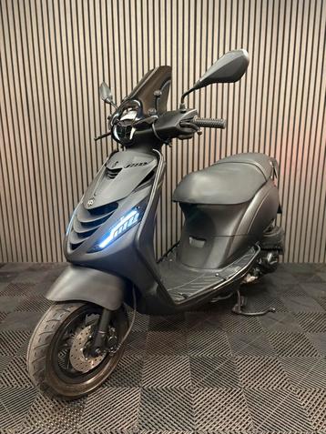 PIAGGIO ZIP 4T 2V BROM 2017 FULL OPTION MAT ZWART beschikbaar voor biedingen