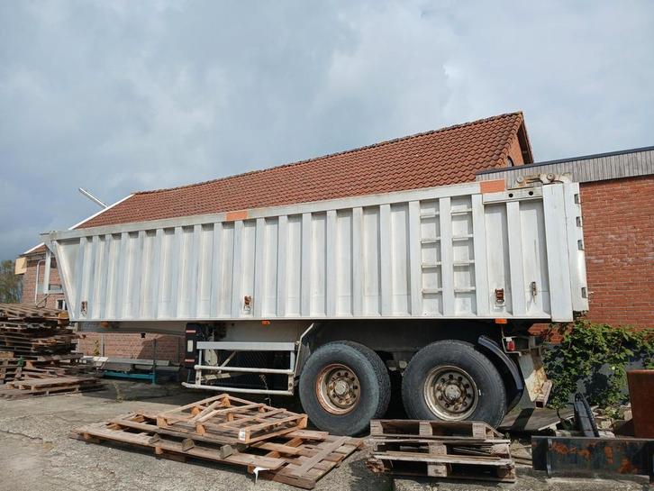 kipper oplegger  Benalu 2 assen, Auto's, Vrachtwagens, Bedrijf, Aanhangers en Opleggers, Ophalen