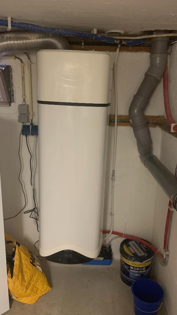 Warmtepompboiler, Doe-het-zelf en Verbouw, Geisers en Boilers, Gebruikt, Boiler, 100 liter of meer, 3 t/m 5 jaar oud, Ophalen