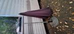 Parasol met voet tuintafel en lantaarn, Ophalen of Verzenden