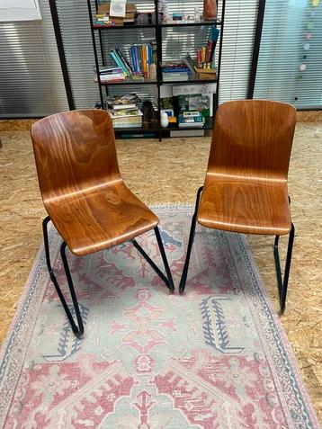 Vintage schoolstoelen