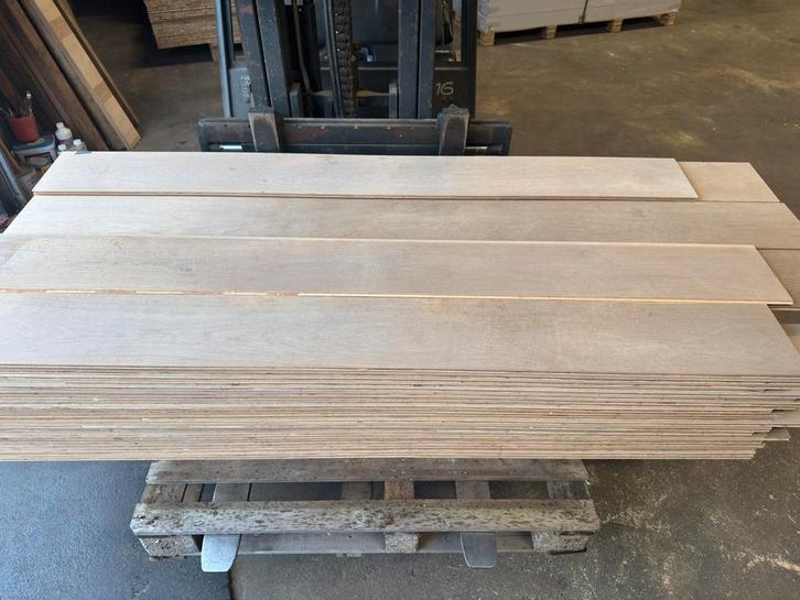 Eiken vloer 39m2 multivloer 22cm breed 1,6cm dik toplaag 4mm, Doe-het-zelf en Verbouw, Vloerdelen en Plavuizen, Gebruikt, Vloerdelen of -planken