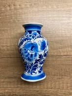 vaasje delft, Antiek en Kunst, Antiek | Keramiek en Aardewerk, Ophalen of Verzenden