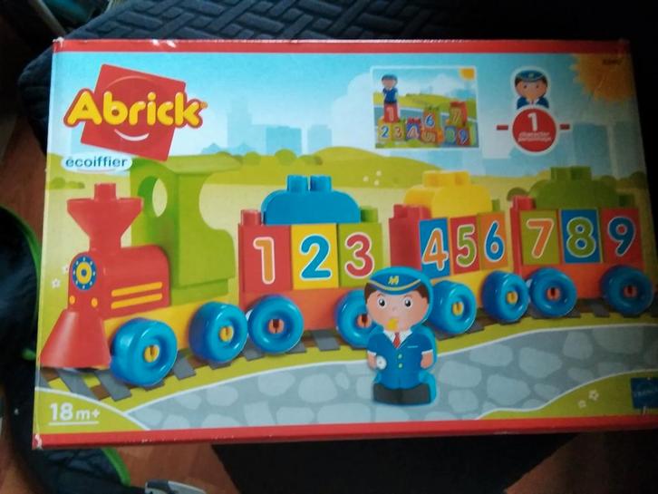 Trein ,soort duplo, Kinderen en Baby's, Speelgoed | Bouwstenen, Nieuw, Abrick, Ophalen of Verzenden