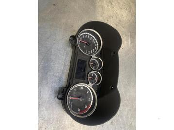 Instrumentenpaneel van een Alfa Romeo Mito beschikbaar voor biedingen