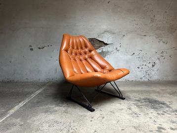 Vintage lounge chair Artifort F592 van Geoffrey Harcourt beschikbaar voor biedingen