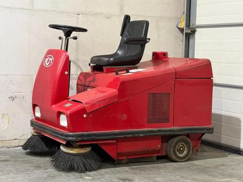 RCM R703 36V opzit veegmachine (nieuwe accu’s), Zakelijke goederen, Machines en Bouw | Onderhoud en Reiniging