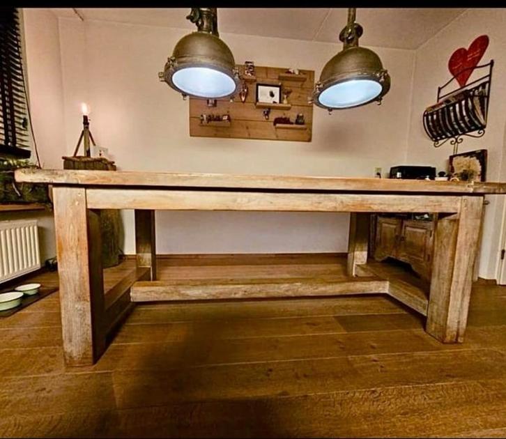 Massief Frans eikenhoute tafel, Huis en Inrichting, Tafels | Sidetables, Gebruikt, 25 tot 50 cm, Rechthoekig, Eikenhout, Ophalen of Verzenden