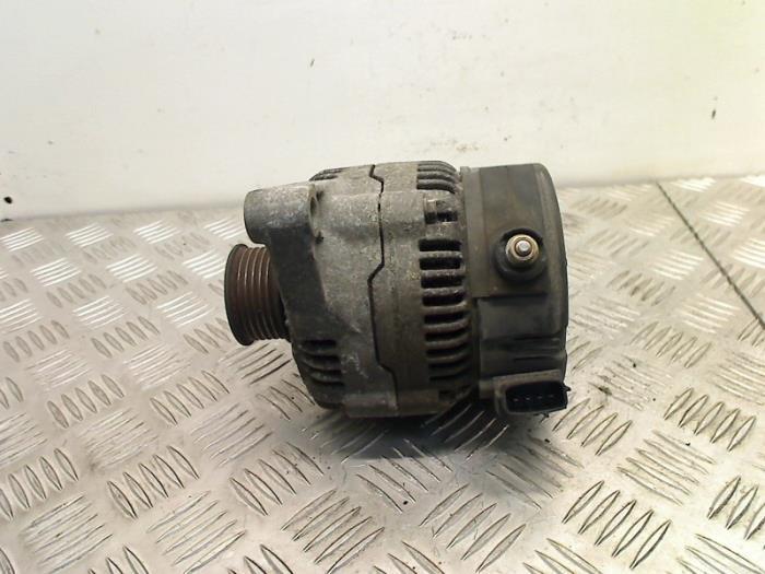 Dynamo van een Nissan Micra, Auto-onderdelen, Motor en Toebehoren, Nissan, Gebruikt, 3 maanden garantie, Ophalen of Verzenden