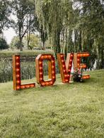 Love lichtletters - LOVE - Bruiloft styling - te huur, Ophalen of Verzenden, Nieuw, Geboorte of Huwelijk