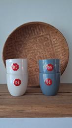 Douwe egberts mokken 4x, Huis en Inrichting, Keuken | Servies, Ophalen of Verzenden, Zo goed als nieuw, Overige stijlen, Kop(pen) en/of Schotel(s)