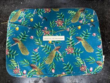 Nieuwe labtophoes van Creative Lab Amsterdam beschikbaar voor biedingen