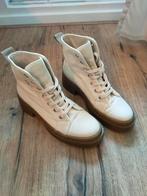 Beige laarzen, Ophalen of Verzenden, Zo goed als nieuw, Beige