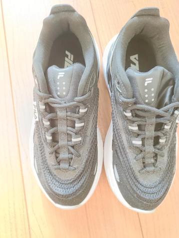 Schoenen filla & adidas beschikbaar voor biedingen