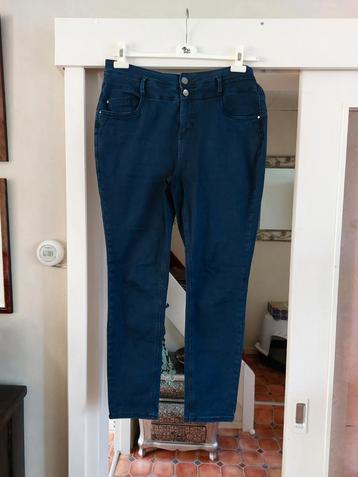 Donkerblauwe jeans /Street one beschikbaar voor biedingen
