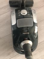 Te koop: Miele stofzuiger – 2000 Watt  Zeer krachtige motor, Witgoed en Apparatuur, Stofzuigers, Ophalen of Verzenden, Zo goed als nieuw