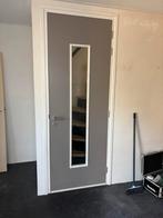Grijze binnendeur met glas, Doe-het-zelf en Verbouw, Deuren en Horren, Ophalen, Gebruikt, 80 tot 100 cm, 215 cm of meer