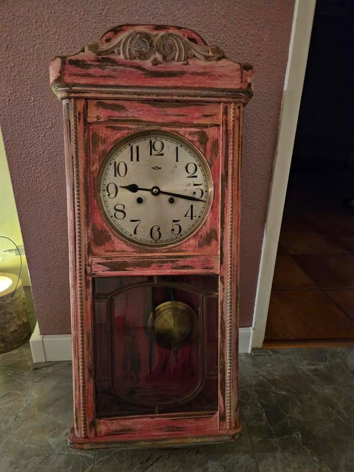 Gratis roze klok met pendule, Antiek en Kunst, Antiek | Klokken, Ophalen