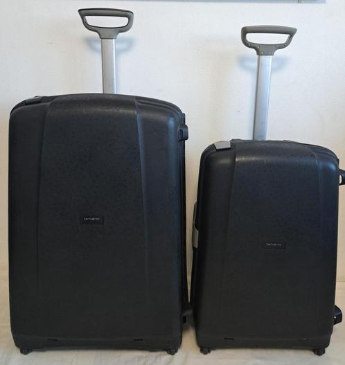 Set - Samsonite Aeris Spinner 4 wielen 82 cm cijferslot , Sieraden, Tassen en Uiterlijk, Koffers, Zo goed als nieuw, Hard kunststof
