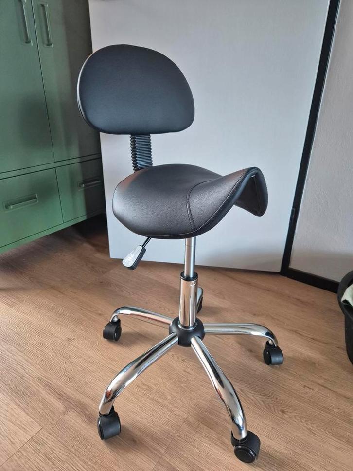 Gloednieuwe Zadelkruk - Ergonomisch!, Huis en Inrichting, Bureaustoelen, Nieuw, Bureaukruk, Zwart, Ergonomisch, Ophalen