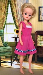 Vintage zomrjurkje voor Sindy, Fleur, Barbie (excl. pop), Verzamelen, Ophalen of Verzenden, Gebruikt, Kleertjes