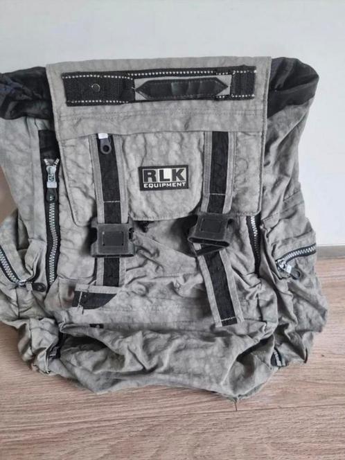 Rugtas rugzak ruim grijs zwart, Sieraden, Tassen en Uiterlijk, Tassen | Rugtassen, 25 tot 40 cm, Ophalen of Verzenden