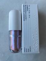 R.E.M. beauty Liquid Eyeshadow, Ogen, Paars, Ophalen of Verzenden, Zo goed als nieuw