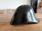 Nederlandse oorlogs helm LBD, Verzamelen, Ophalen of Verzenden, Nederland, Helm of Baret