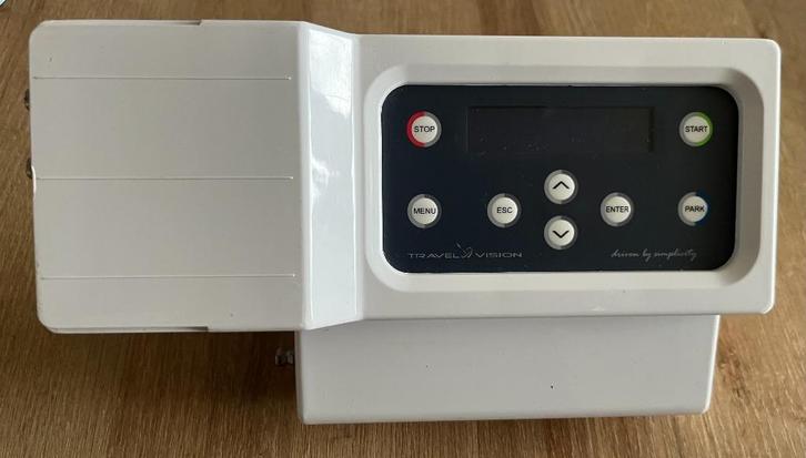 Travelvision module R6 en Power - inserter 24Volt met kabel, Audio, Tv en Foto, Schotelantennes, Zo goed als nieuw, (Schotel)antenne-accessoires