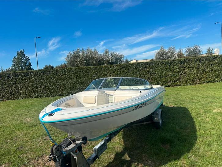 Sea ray 195 five series Mercruiser V6 met RIBA kanteltrailer, Watersport en Boten, Speedboten, Gebruikt, 6 meter of meer, Benzine