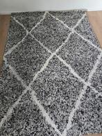 Mooi hoogpolig vloerkleed, Huis en Inrichting, Ophalen, 150 tot 200 cm, 200 cm of meer, Zo goed als nieuw