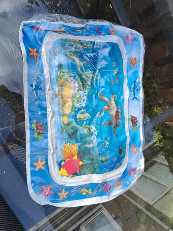 Water speelmat beschikbaar voor biedingen