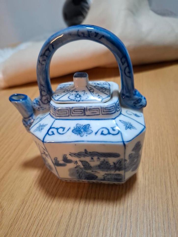 Antieke Chinese Theepot, Antiek en Kunst, Antiek | Keramiek en Aardewerk, Ophalen of Verzenden