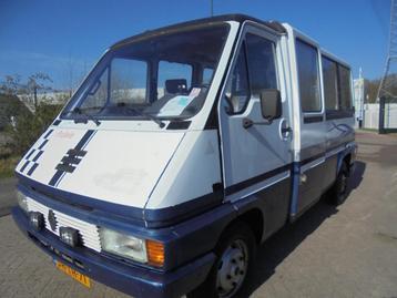 Renault T 35.2 KAMPEERAUTO BENZINE Camper beschikbaar voor biedingen