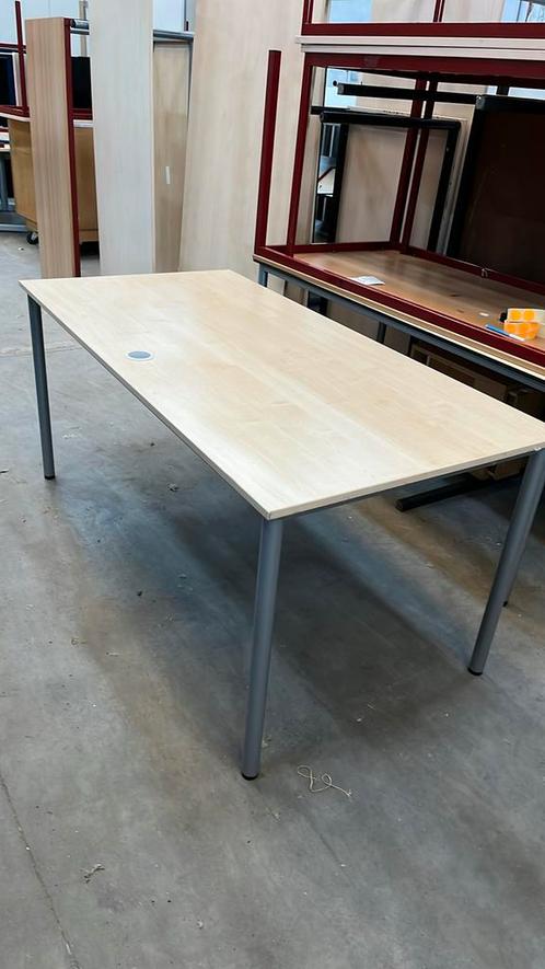 Bureau tafel, Huis en Inrichting, Bureaus, Zo goed als nieuw, Ophalen of Verzenden