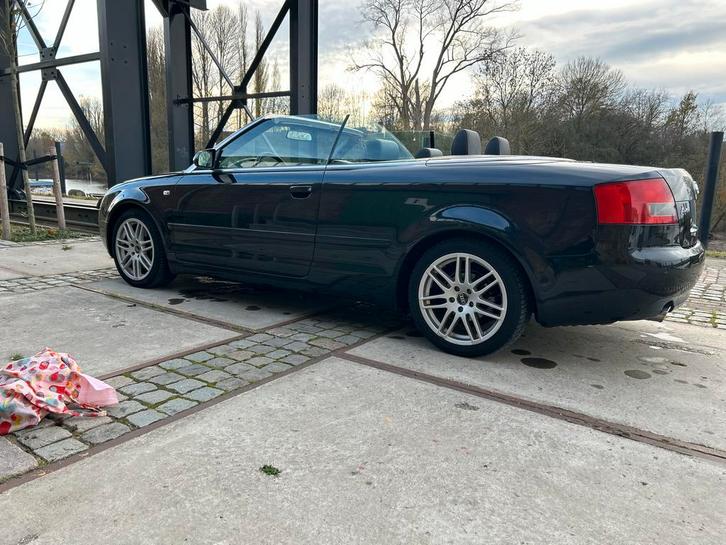 Audi A4 3.0 V6 162KW Cabrio AUT 2003 Zwart/MEENEEMPRIJS, Auto's, Audi, Particulier, A4, ABS, Airbags, Airconditioning, Alarm, Boordcomputer