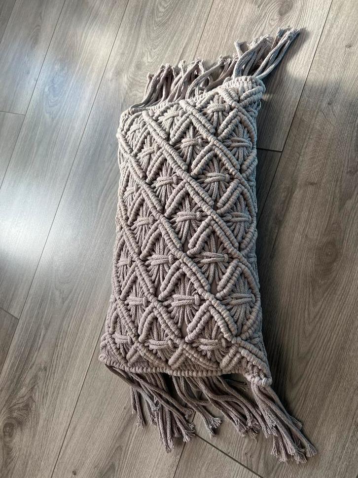 Goround Sierkussen, Huis en Inrichting, Woonaccessoires | Kussens, Zo goed als nieuw, Grijs, Rond, Ophalen of Verzenden