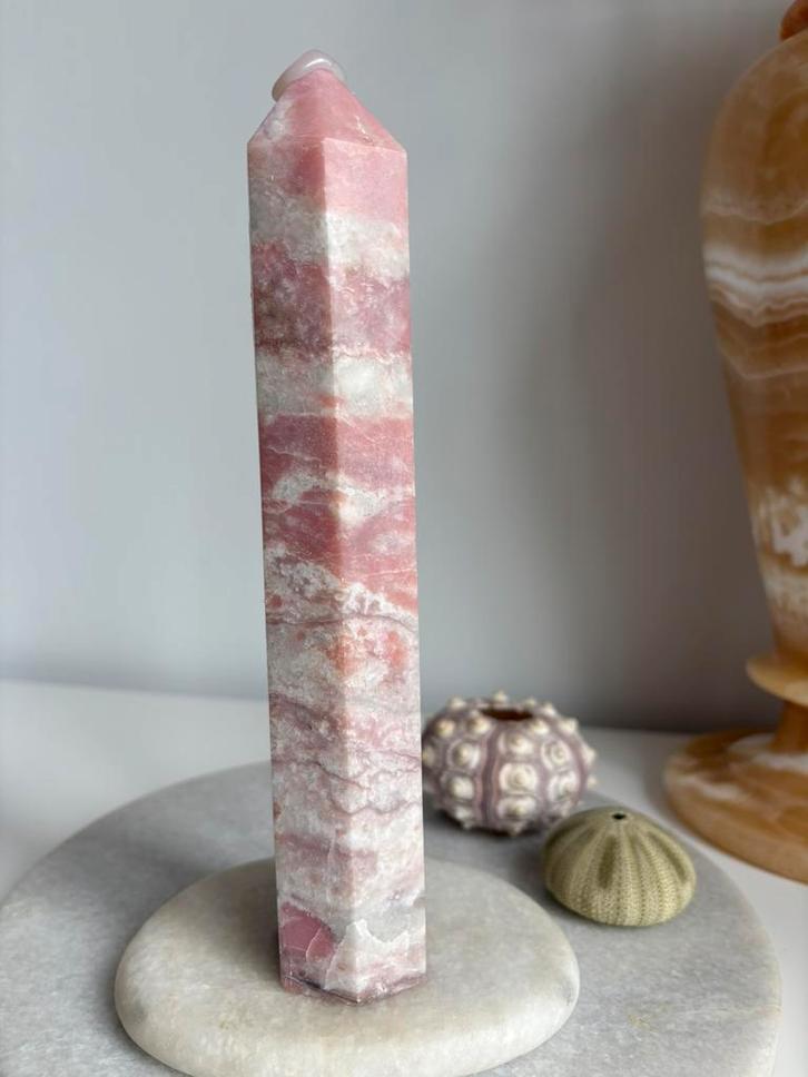 Grote roze opaal toren, Verzamelen, Mineralen en Fossielen, Ophalen of Verzenden