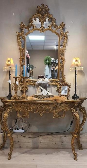 Prachtige antieke console tafel met bijpassende spiegel.  beschikbaar voor biedingen