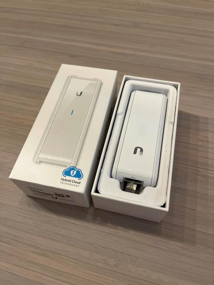 Ubiquiti Cloud Key - Netwerk Controller, Computers en Software, Accesspoints, Zo goed als nieuw, Ophalen of Verzenden