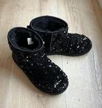 UGG short glitter lovertjes zwart 42, Kleding | Dames, Schoenen, Lage of Enkellaarzen, Gedragen, UGG, Zwart